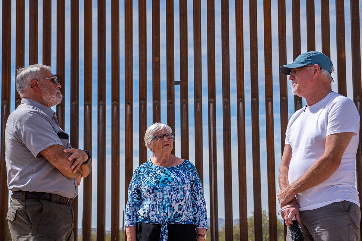 TALKING_TOURISTS-1200x800-1 border.jpg